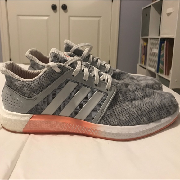 le adidas originali della donna spinta poshmark le adidas originali della donna spinta poshmark